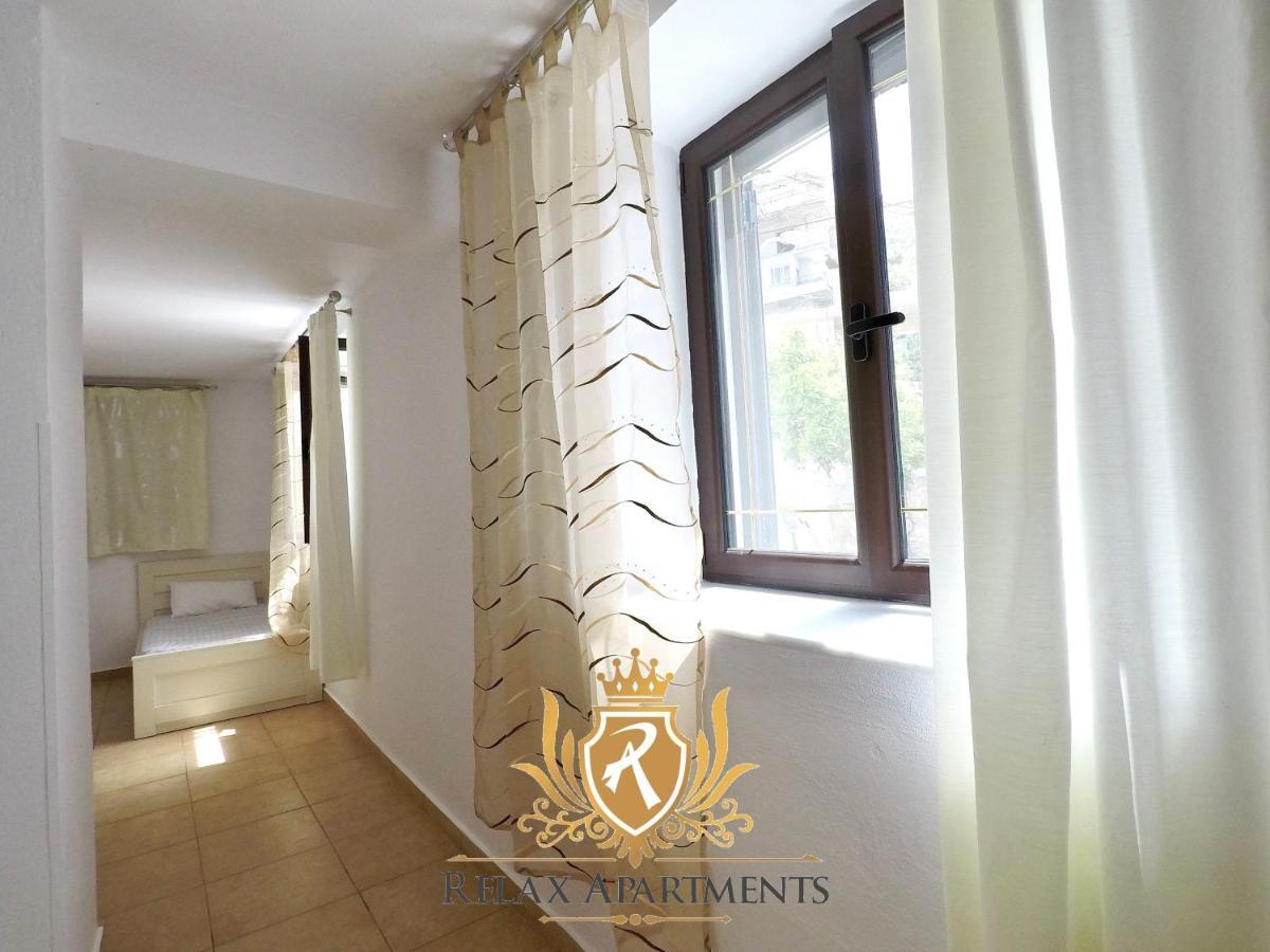 Paradise Palm Beach Apartment In ساراندا المظهر الخارجي الصورة