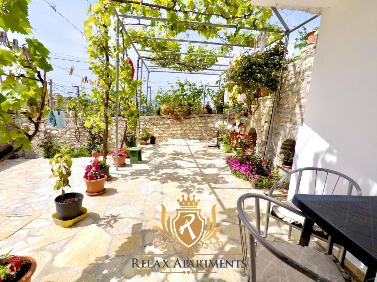 Paradise Palm Beach Apartment In ساراندا المظهر الخارجي الصورة